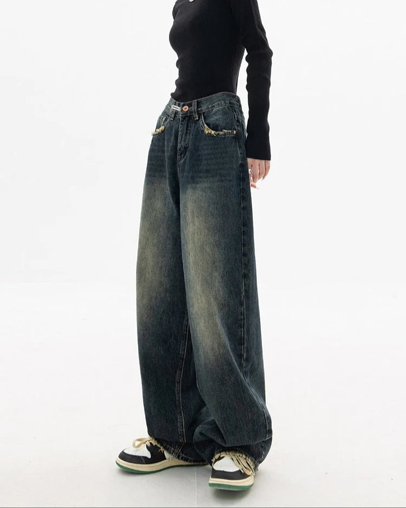 THE COLOSSAL DARK WASH JEANS